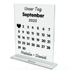 Gepersonaliseerde kalender datum met hart en naam - Gepersonaliseerd acrylglas